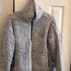 Thread & Supply 3/4 Zip Sweatshirt, size medium